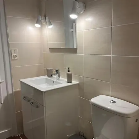 Aux Portes D'angouleme *